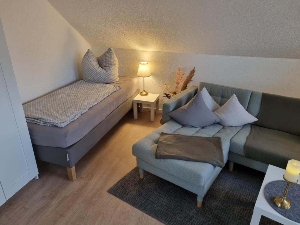 Ferienwohnungen Springer In Schoenefeld Ot Grossziethen Div Apartments Fuer Bis Zu 6 Personen Exterior foto