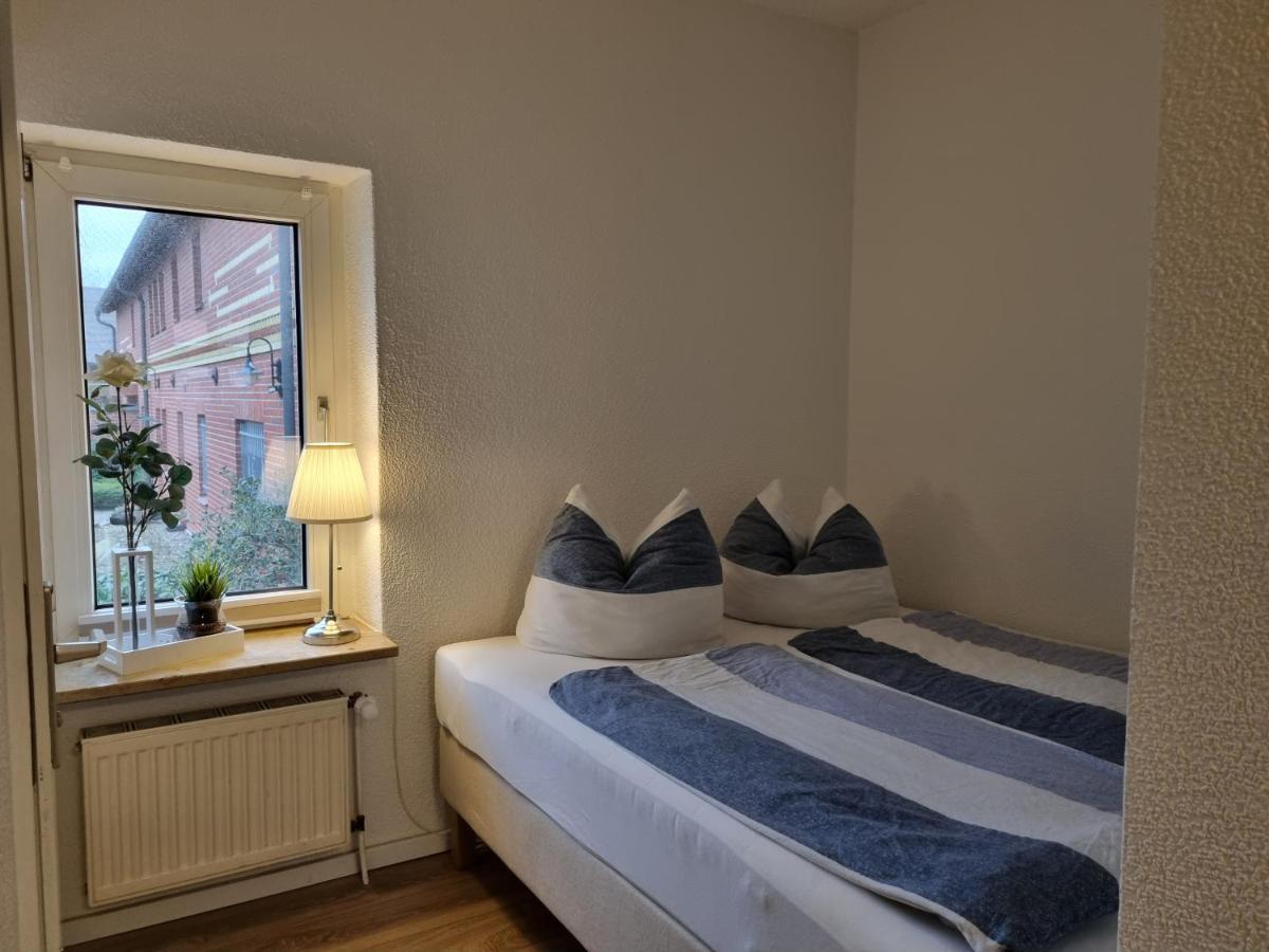 Ferienwohnungen Springer In Schoenefeld Ot Grossziethen Div Apartments Fuer Bis Zu 6 Personen Exterior foto